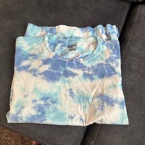PINK Victoria's Secret Tie-Dye Short Sleeve Tee in Light Blue and White